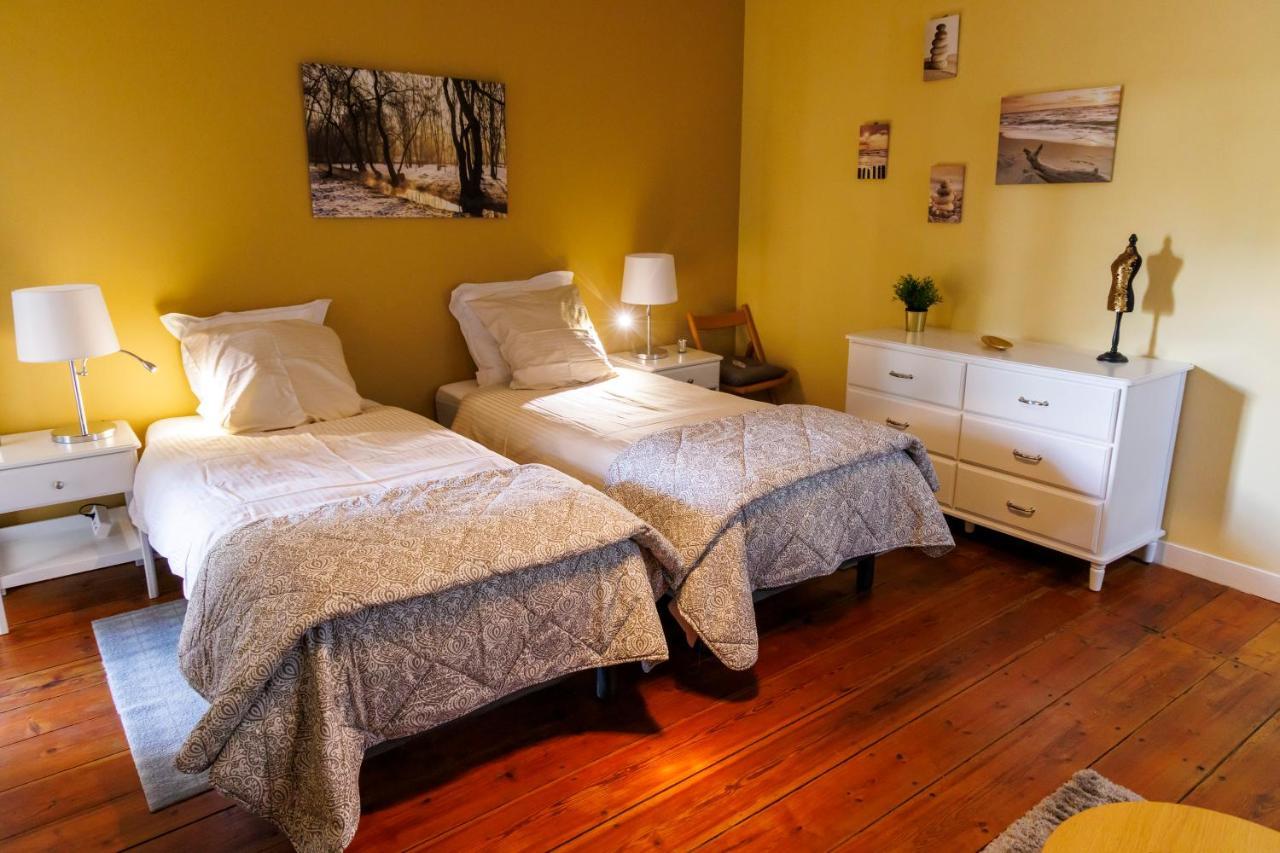 Domaine De Seugnac Bed & Breakfast Pons